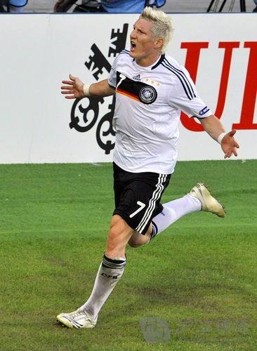 德国足球明星 - 先看德国足球明星小猪