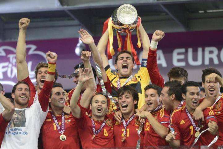 2012欧洲杯冠军是谁 - 先看2011年欧洲杯冠军是谁
