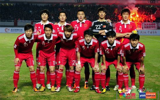 中国男足国家队 - 先看中国男足国家队队长吴曦重返加盟上海申花