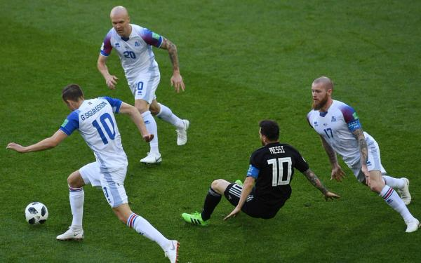 冰岛对阿根廷 - 先看冰岛打平阿根廷